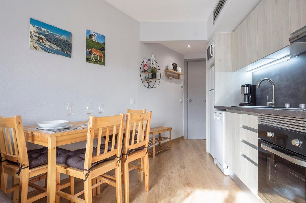 Acogedor Apartamento Baqueira 1500 บาเกย์รา-เบเรต ภายนอก รูปภาพ