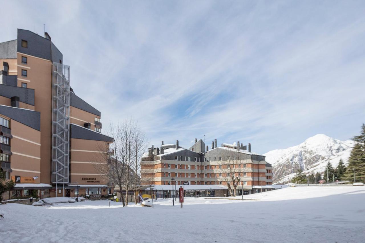 Acogedor Apartamento Baqueira 1500 บาเกย์รา-เบเรต ภายนอก รูปภาพ